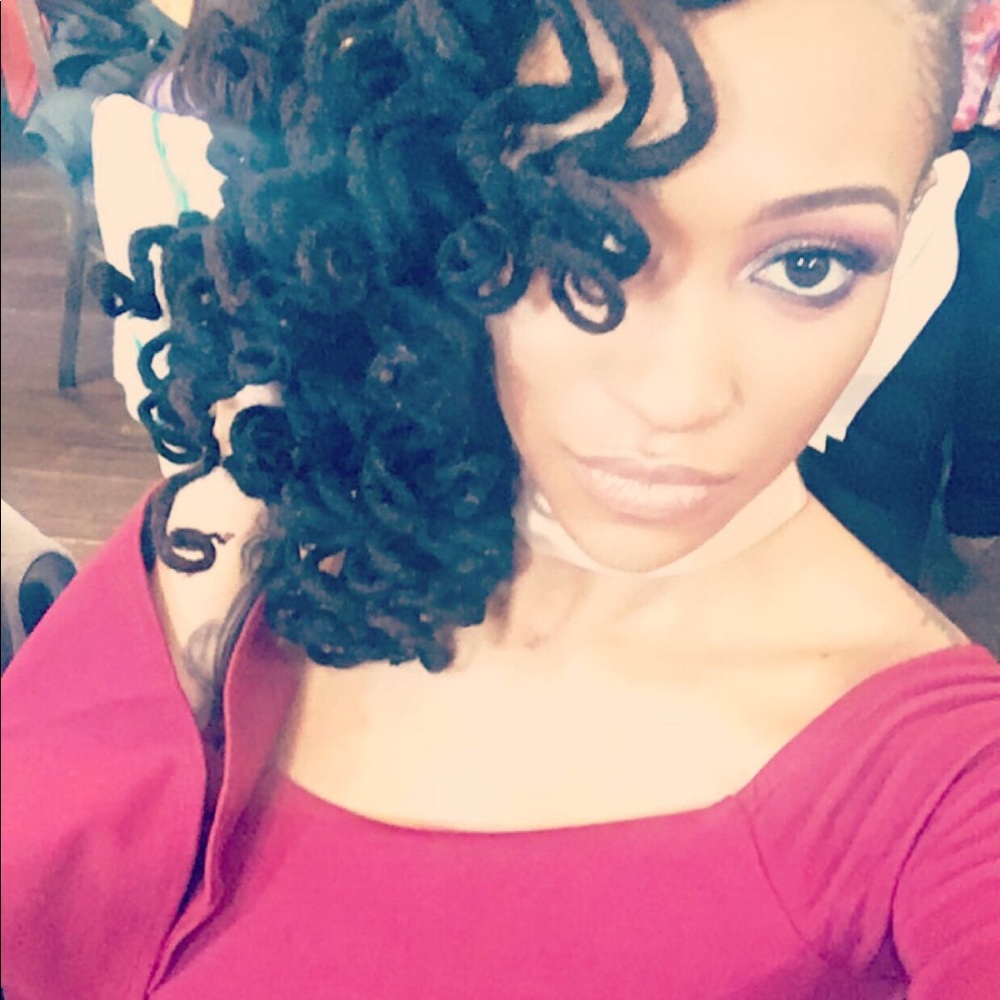 Meet your Posher, Toni
